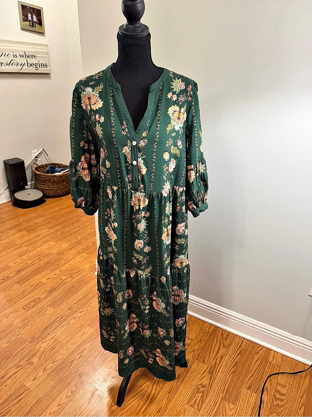 Fig + Flower Floral Maxi Dress Green & Pink - Perfect for Fall - Size L